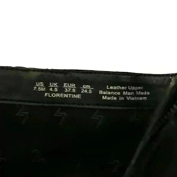 27 EDIT Naturalizer Florentine Bootie in Black Leather NEW with flaw - Picture 9 of 10